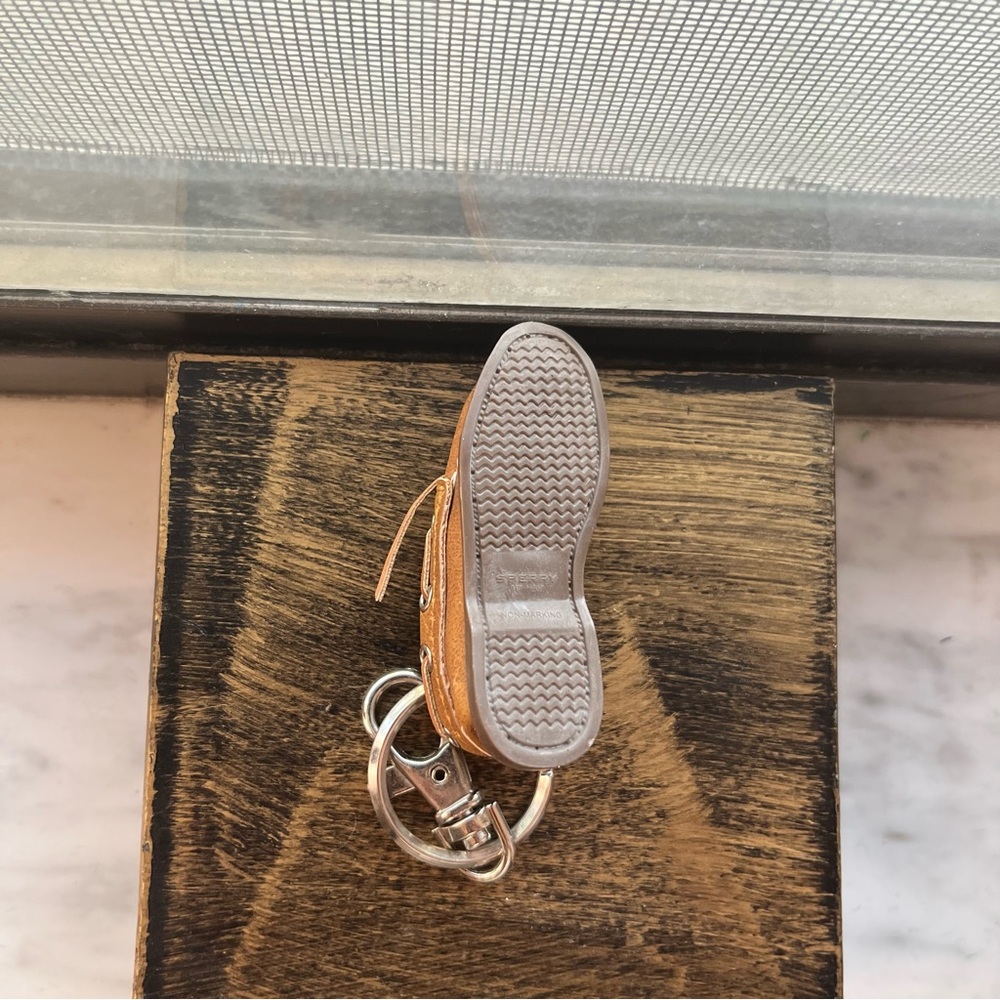 Sperry Top-Sider Boat Shoe Keychain - Picture 6 of 10